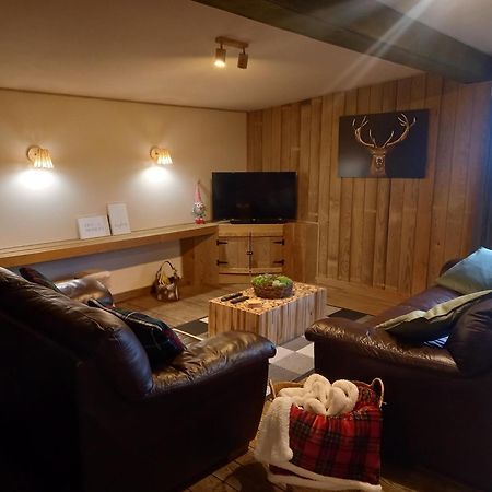 Le Chalet Du Lac Villa Robertville Eksteriør billede