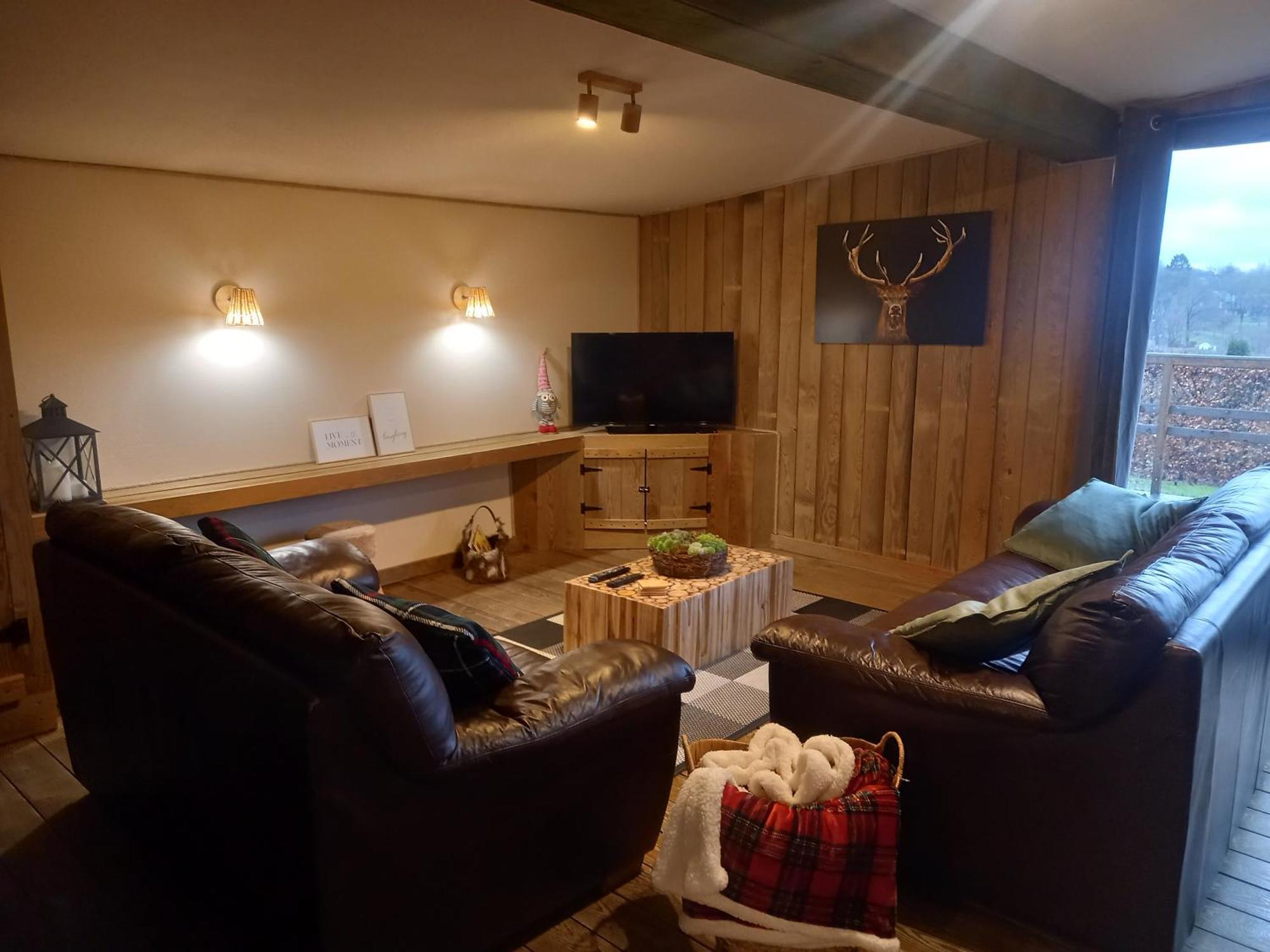 Le Chalet Du Lac Villa Robertville Eksteriør billede